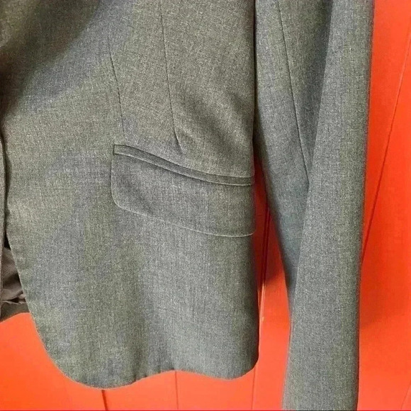 The Limited Collection Suit Jacket - Picture 5 of 7